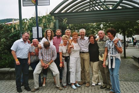 warten auf den Bus nach Gr�nebaum�s