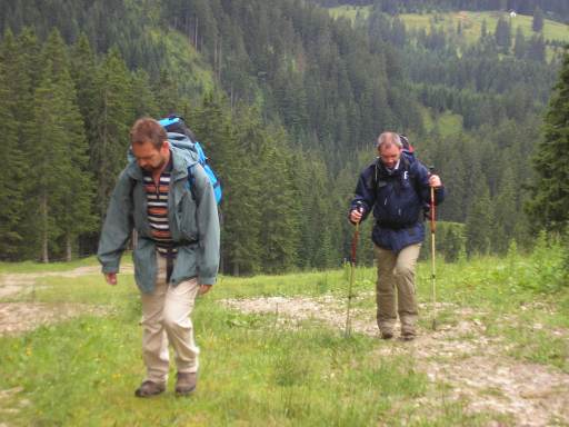 Aufstieg �ber die Skipiste zum "F�ssener J�chle"
