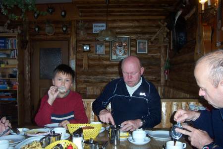 Fr�hst�ck im Gimpel-Haus
