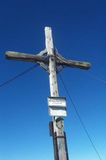 Gipfelkreuz auf der Pyramidenspitze
